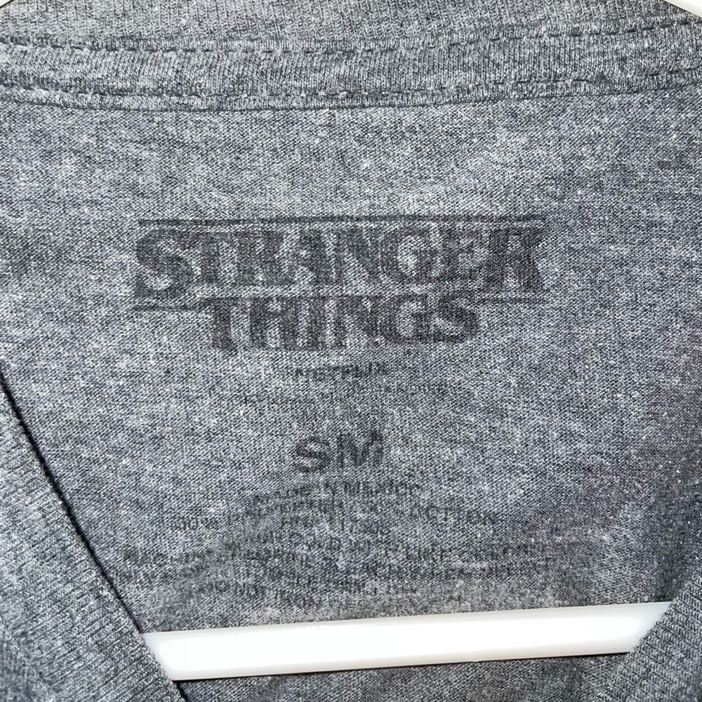 Stranger things t-shirt - Picture 2 of 2